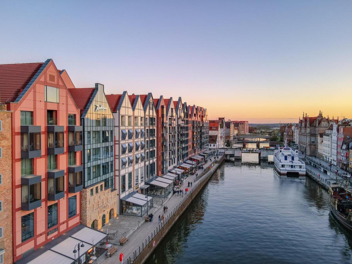 Deo Plaza Apartamenty Premium By Rent Like Home Gdańsk Exteriör bild