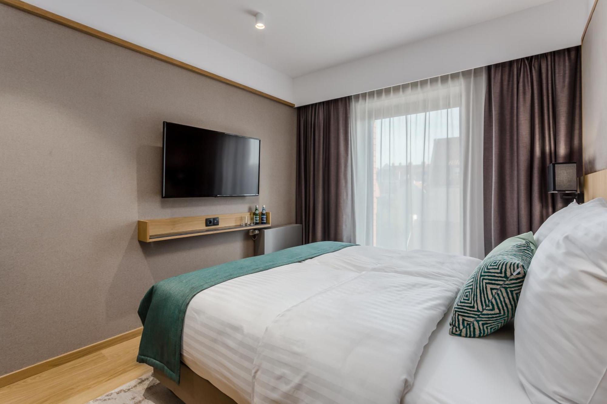 Deo Plaza Apartamenty Premium By Rent Like Home Gdańsk Exteriör bild