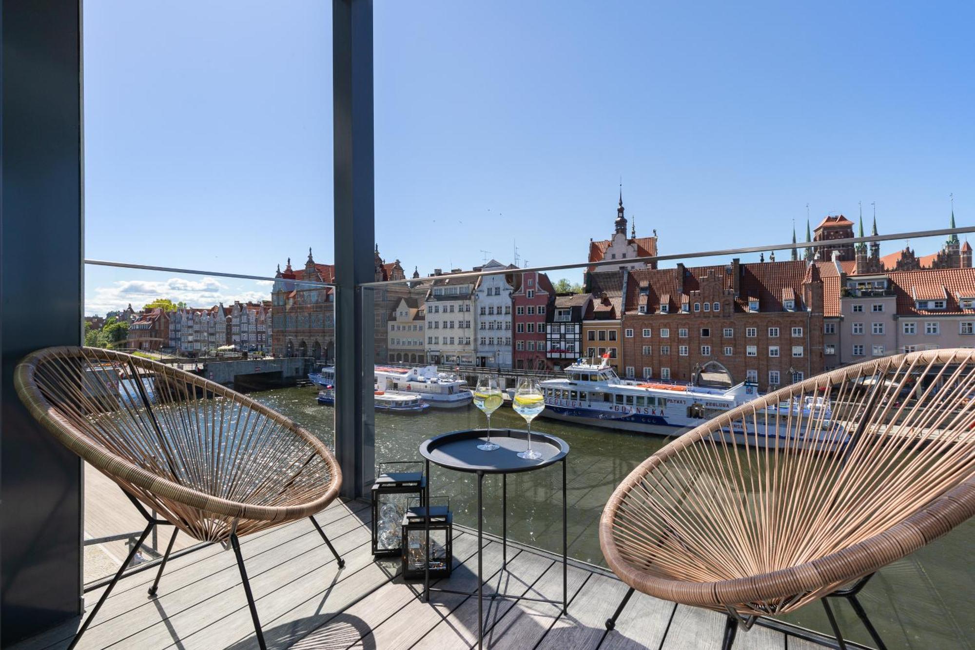 Deo Plaza Apartamenty Premium By Rent Like Home Gdańsk Exteriör bild