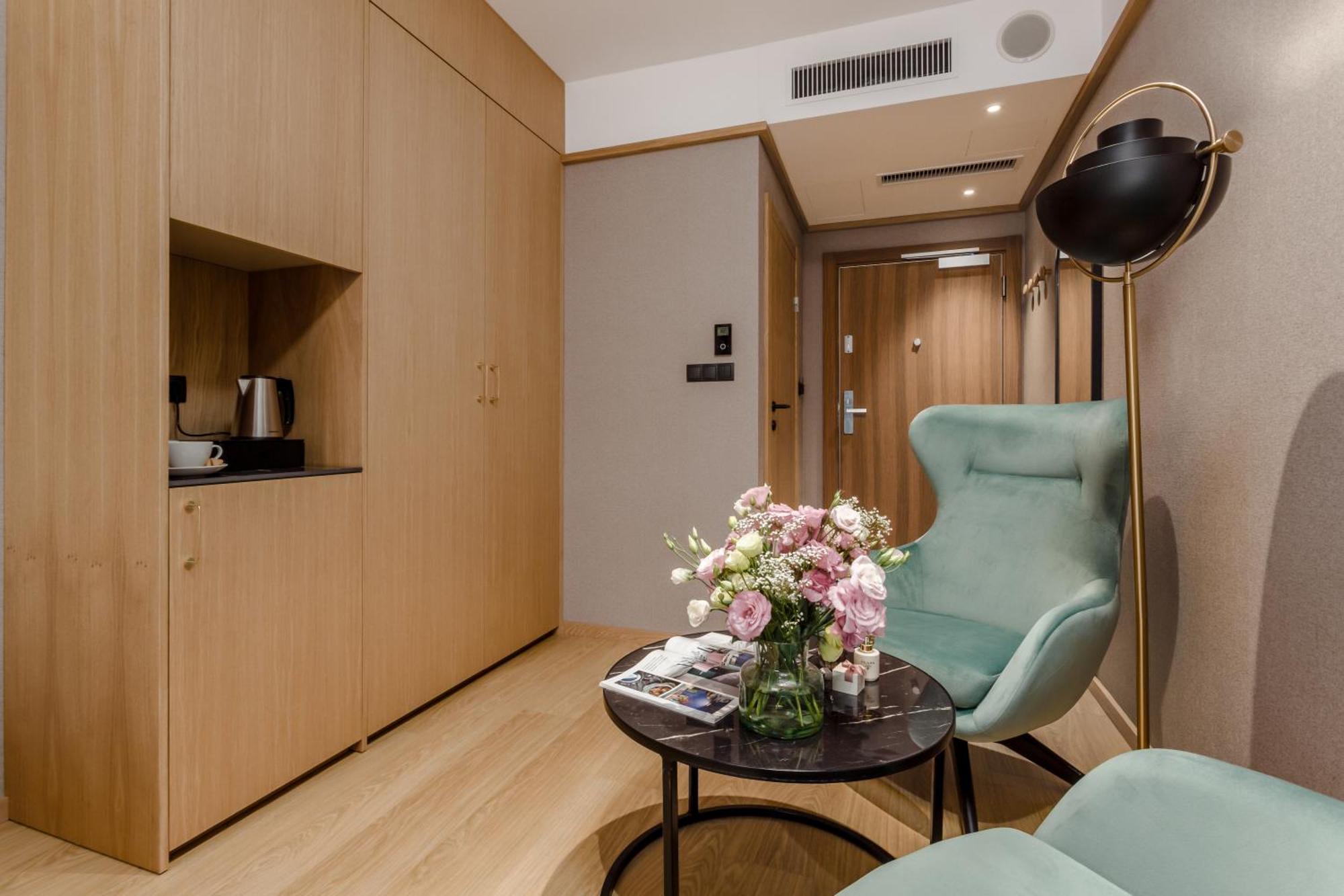 Deo Plaza Apartamenty Premium By Rent Like Home Gdańsk Exteriör bild