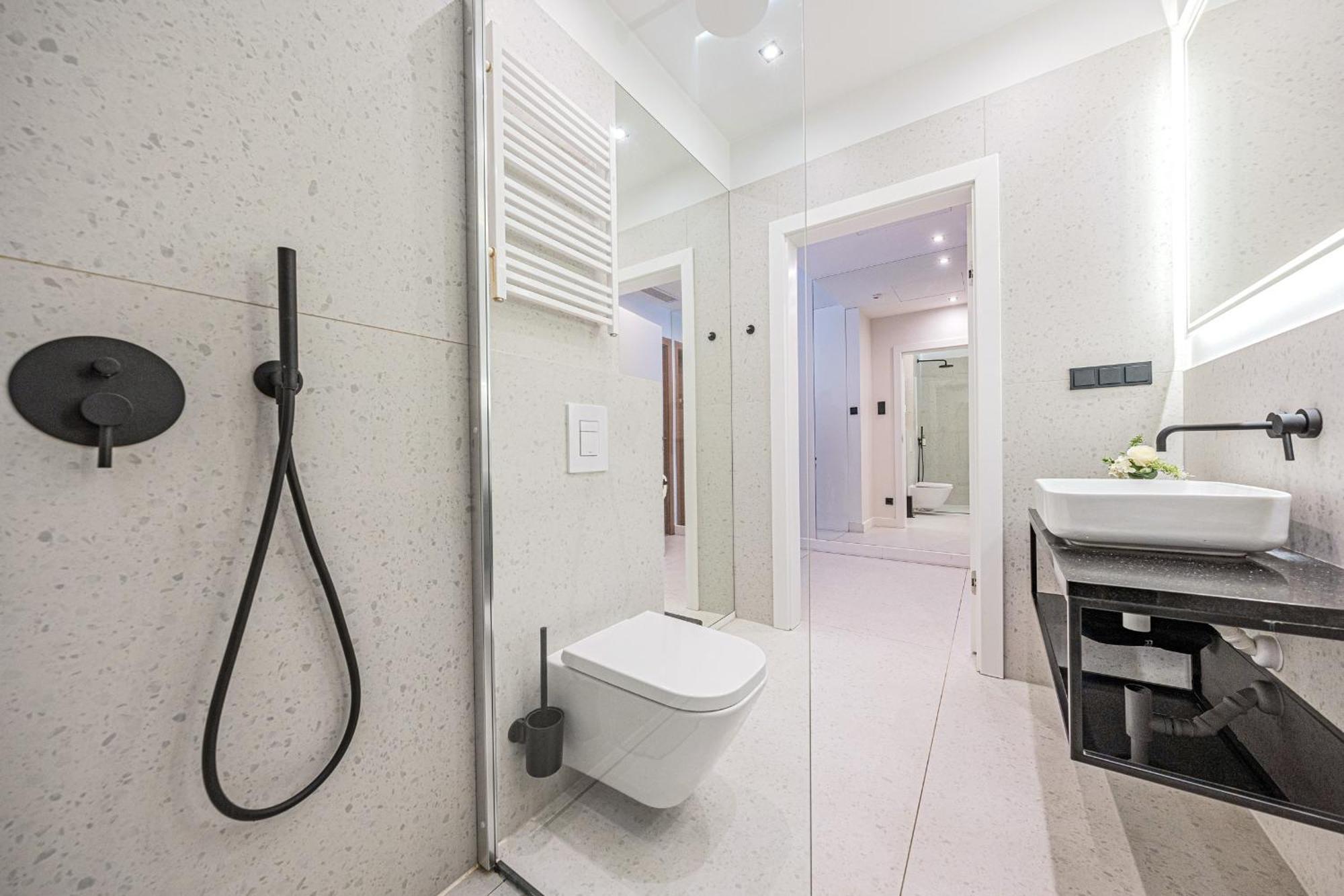 Deo Plaza Apartamenty Premium By Rent Like Home Gdańsk Exteriör bild